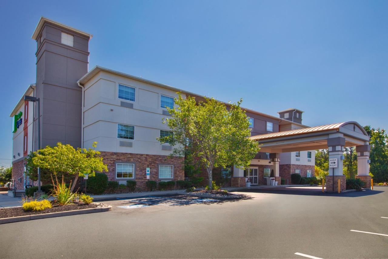 Holiday Inn Express Absecon-Atlantic City Area By Ihg Ngoại thất bức ảnh