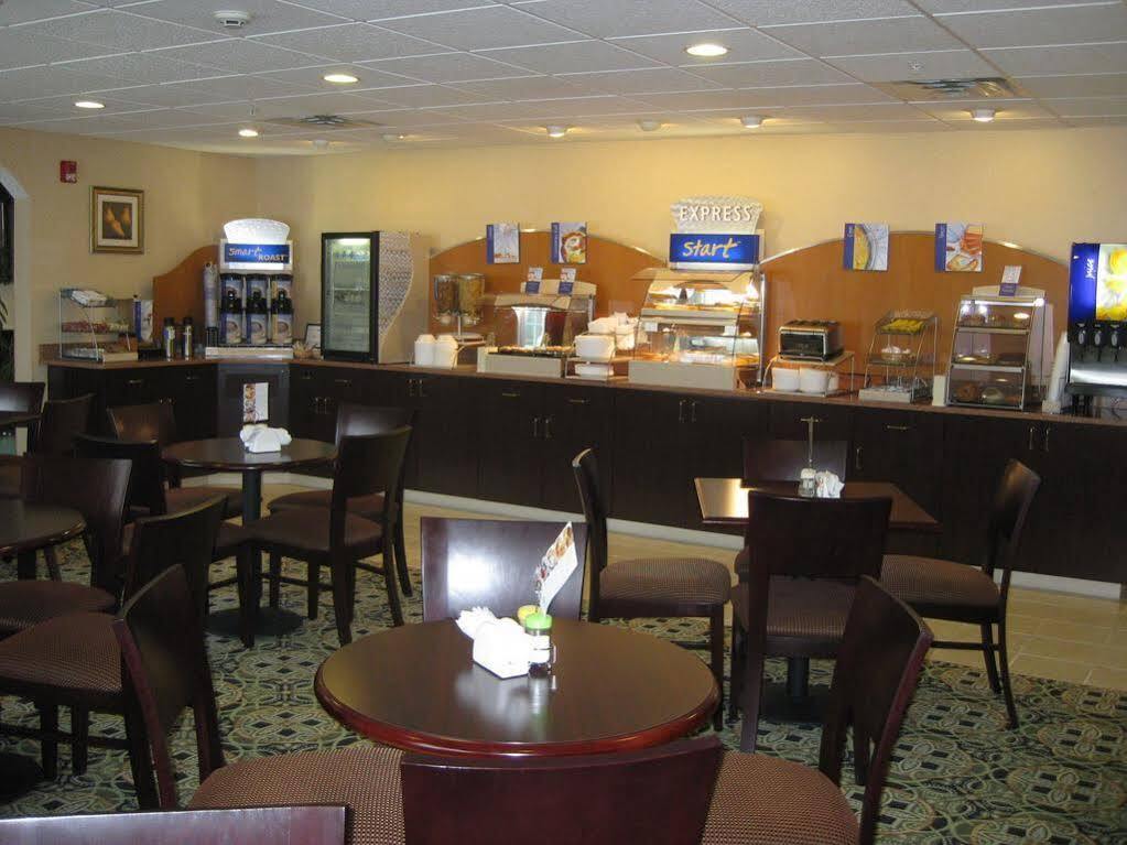 Holiday Inn Express Absecon-Atlantic City Area By Ihg Ngoại thất bức ảnh